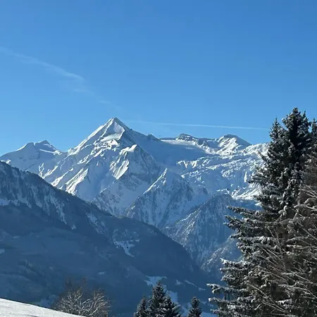 Haus Laubreuter דירה *
