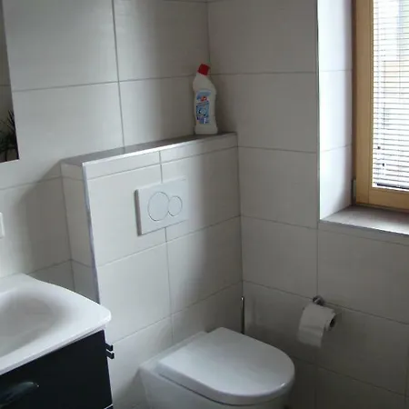 דירה Haus Laubreuter *